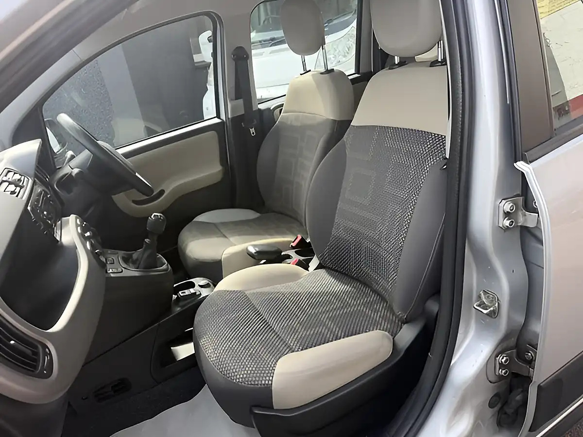 Used 2013 Fiat Panda 4X4 Silver - Interior and Exterior details 13