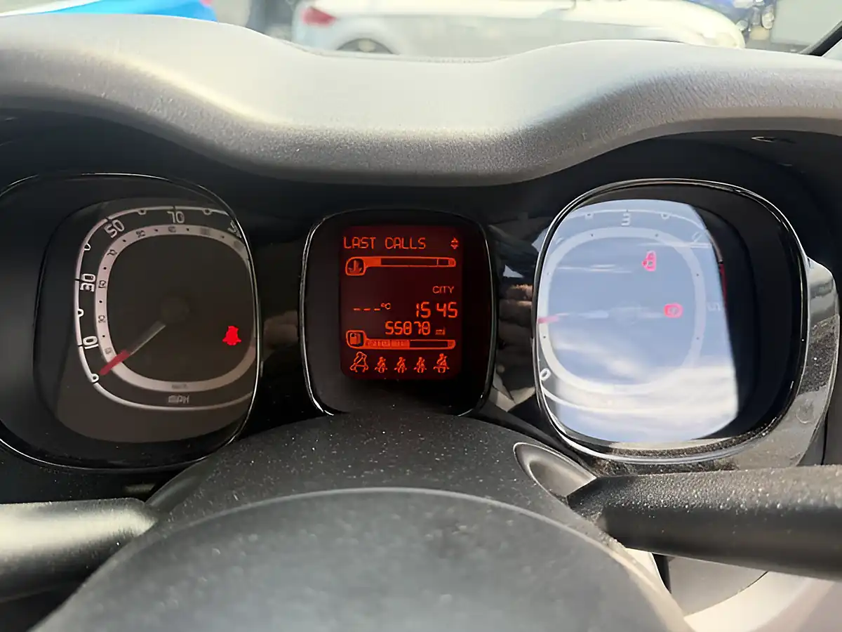Used 2013 Fiat Panda 4X4 Silver - Interior and Exterior details 17