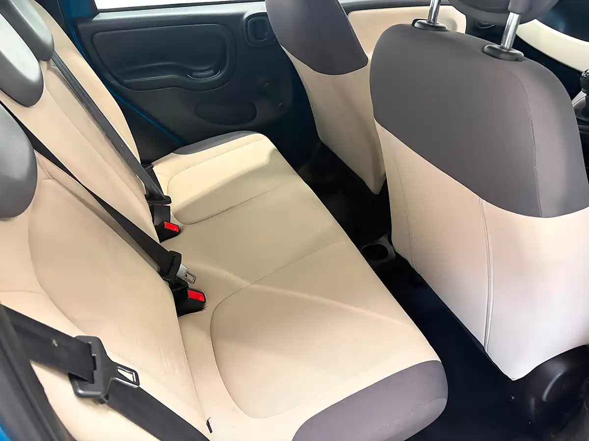 Used 2013 Fiat Panda Easy Blue - Interior and Exterior details 16