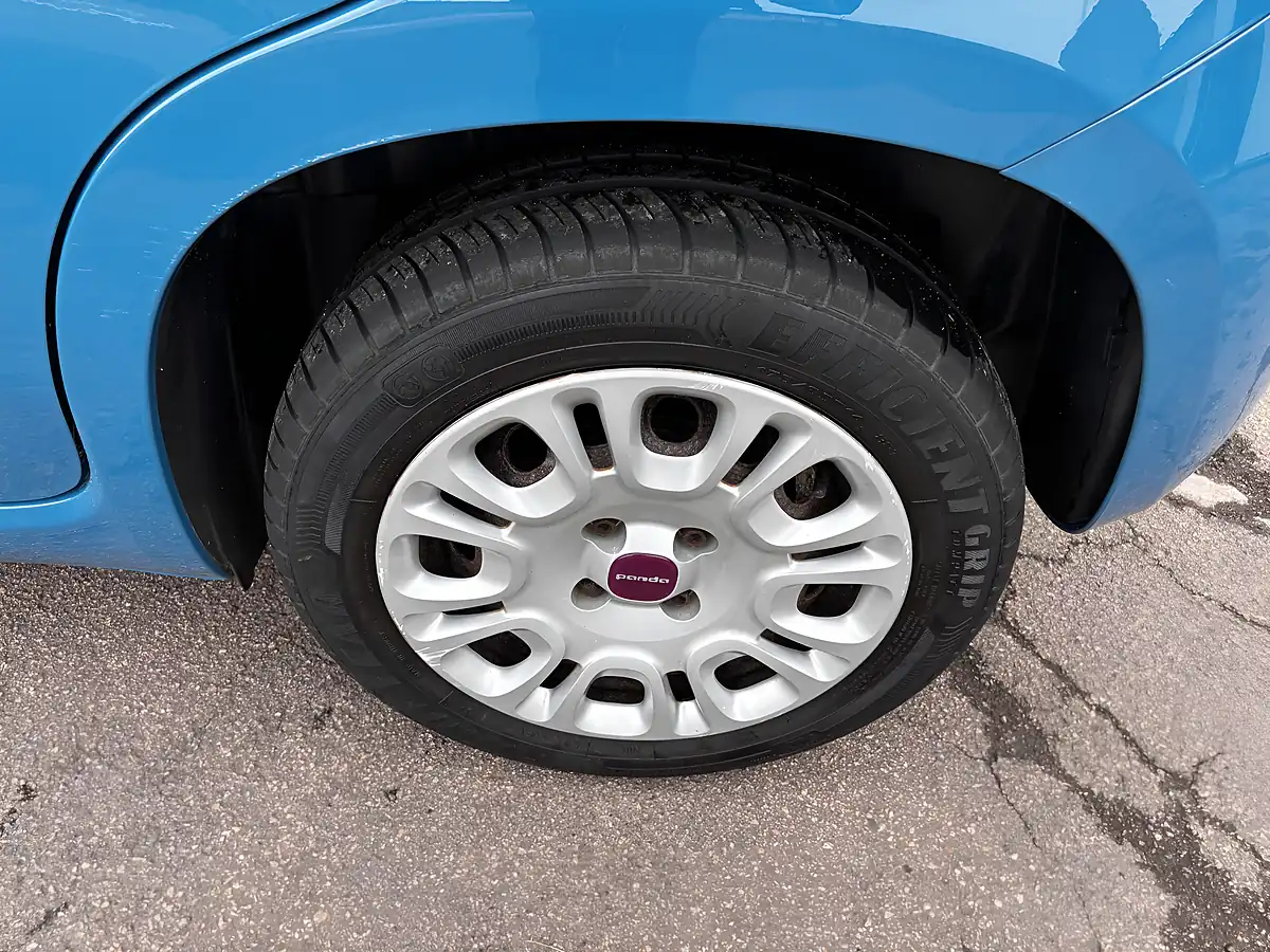 Used 2013 Fiat Panda Easy Blue - Interior and Exterior details 11