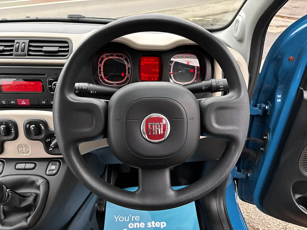Used 2013 Fiat Panda Easy Blue - Interior and Exterior details 13