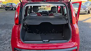 Used 2013 Fiat Panda Easy Red - Interior and Exterior details 15