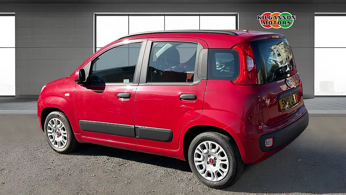 Used 2013 Fiat Panda Easy Red - Interior and Exterior details 2