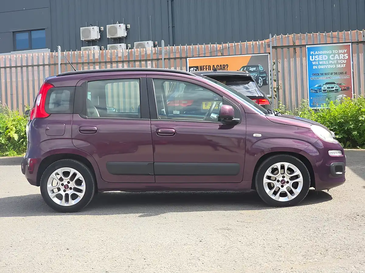 Used 2013 Fiat Panda Lounge Purple - Interior and Exterior details 5