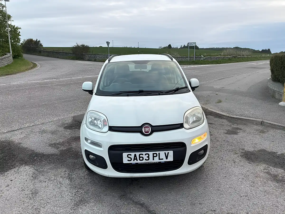 Used 2013 Fiat Panda Lounge White - Interior and Exterior details 3