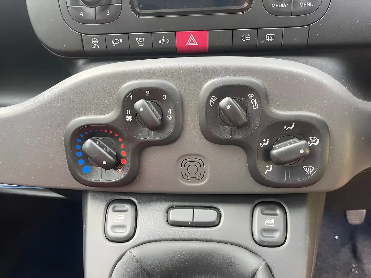 Used 2013 Fiat Panda Pop White - Interior and Exterior details 11