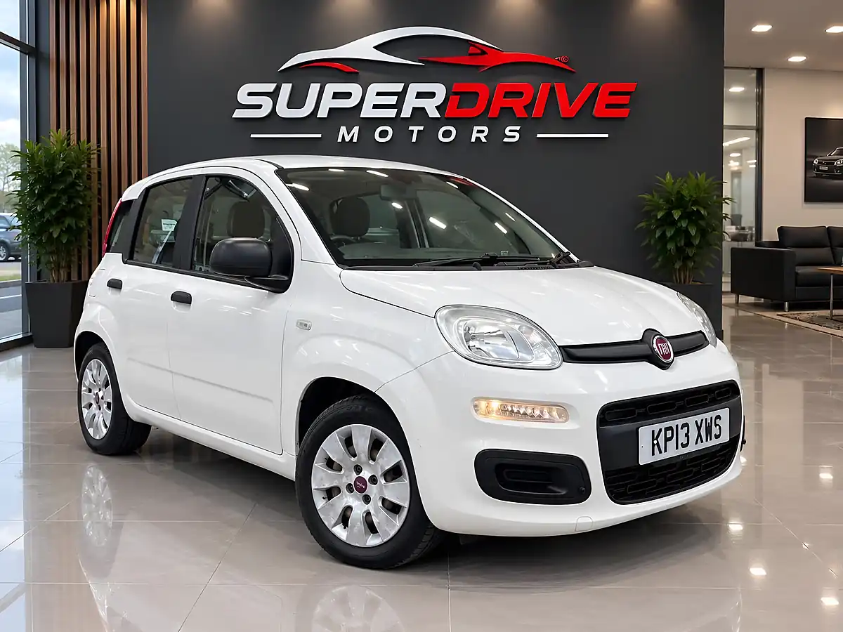 Used 2013 Fiat Panda Pop White - Interior and Exterior details 15