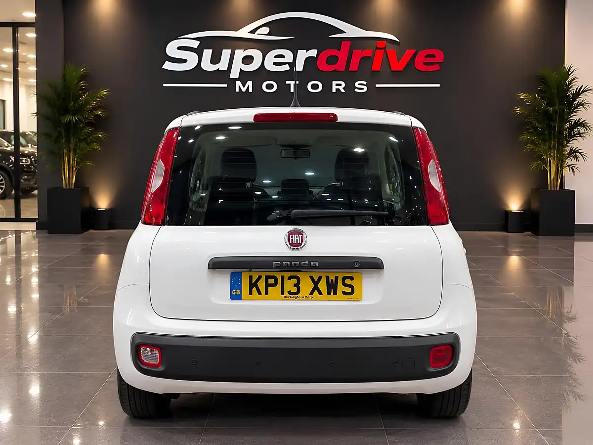 Used 2013 Fiat Panda Pop White - Interior and Exterior details 18