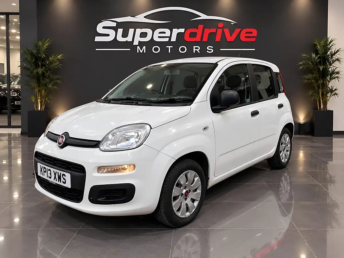 Used 2013 Fiat Panda Pop White - Interior and Exterior details 19