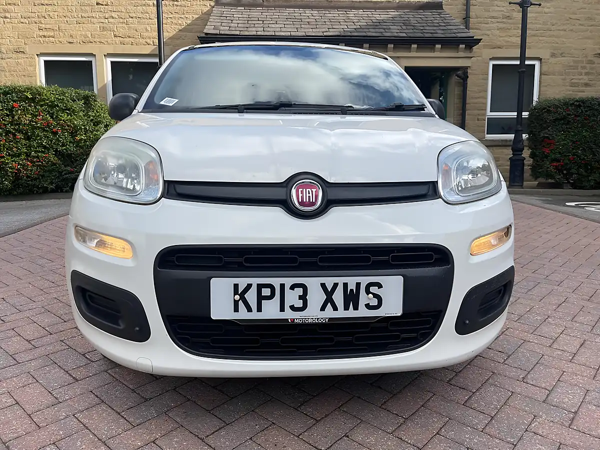 Used 2013 Fiat Panda Pop White - Interior and Exterior details 6