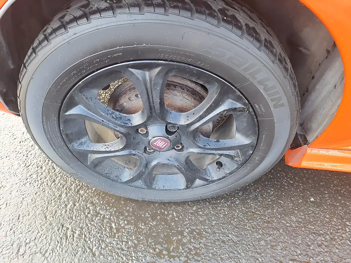 Used 2013 Fiat Punto Sporting Orange - Interior and Exterior details 13
