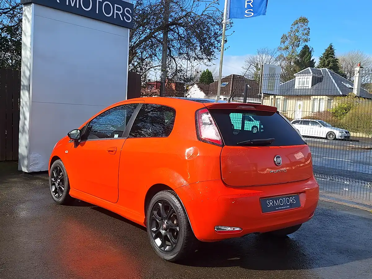 Used 2013 Fiat Punto Sporting Orange - Interior and Exterior details 4