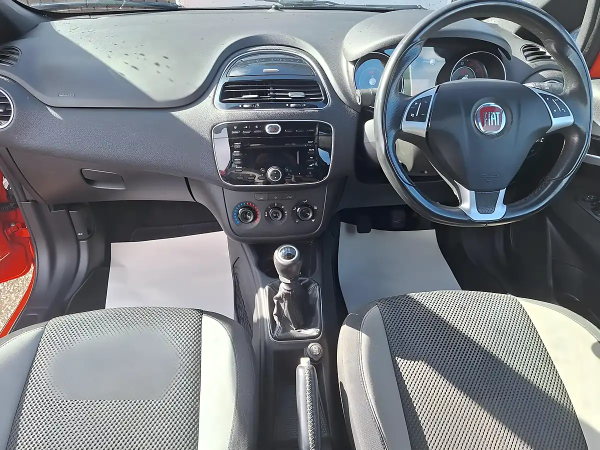 Used 2013 Fiat Punto Sporting Orange - Interior and Exterior details 9