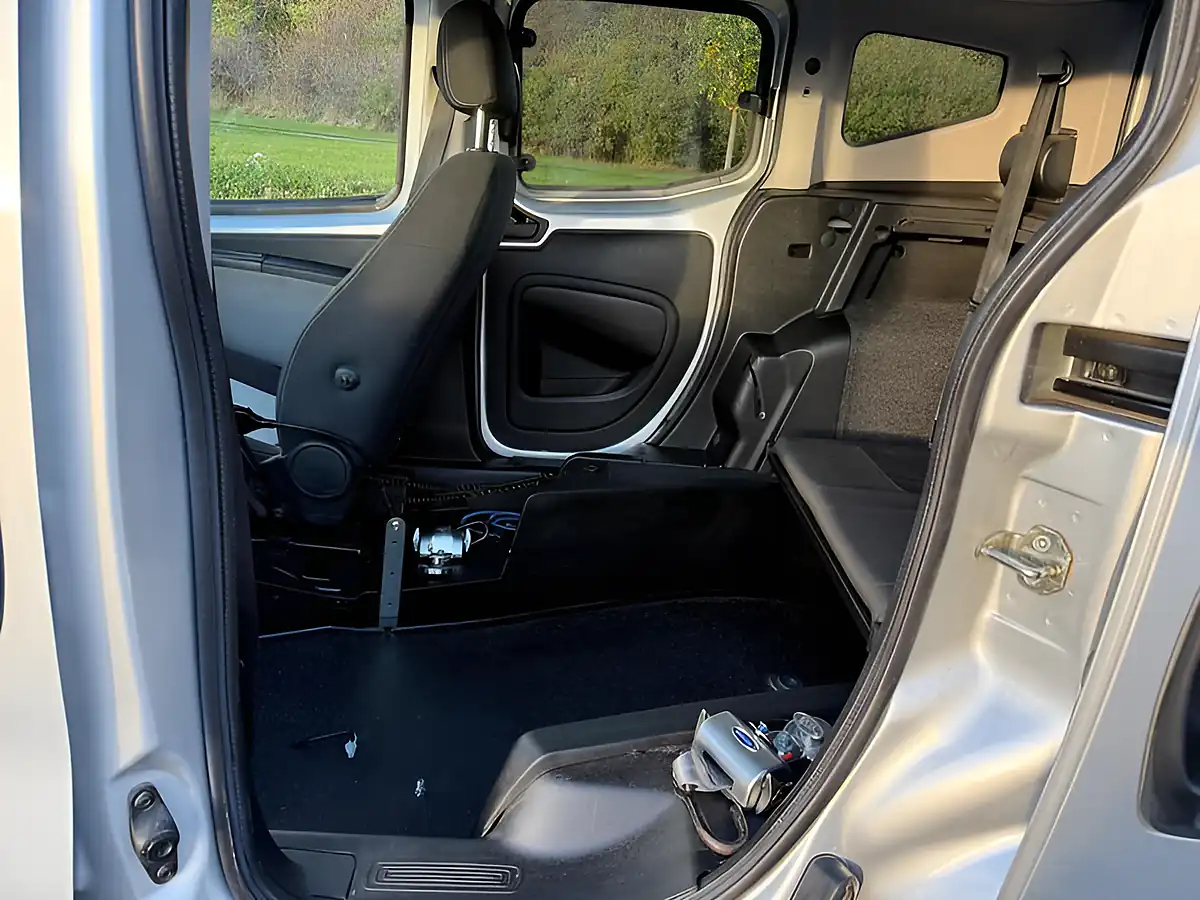 Used 2013 Fiat Qubo My Life Silver - Interior and Exterior details 11