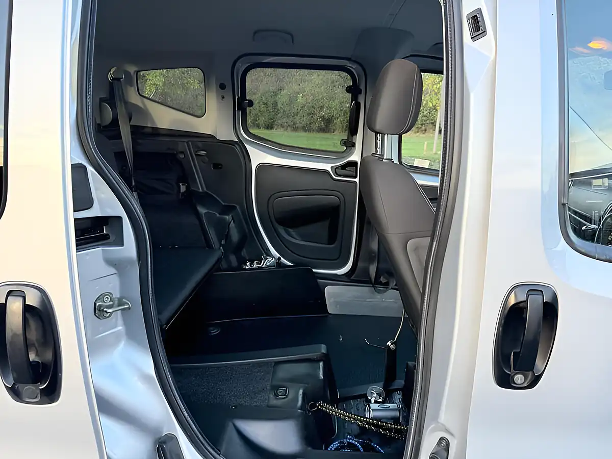 Used 2013 Fiat Qubo My Life Silver - Interior and Exterior details 14