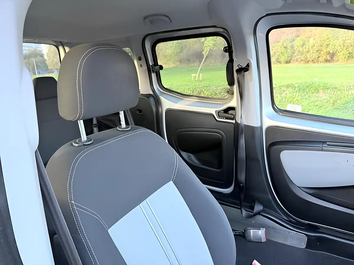 Used 2013 Fiat Qubo My Life Silver - Interior and Exterior details 17