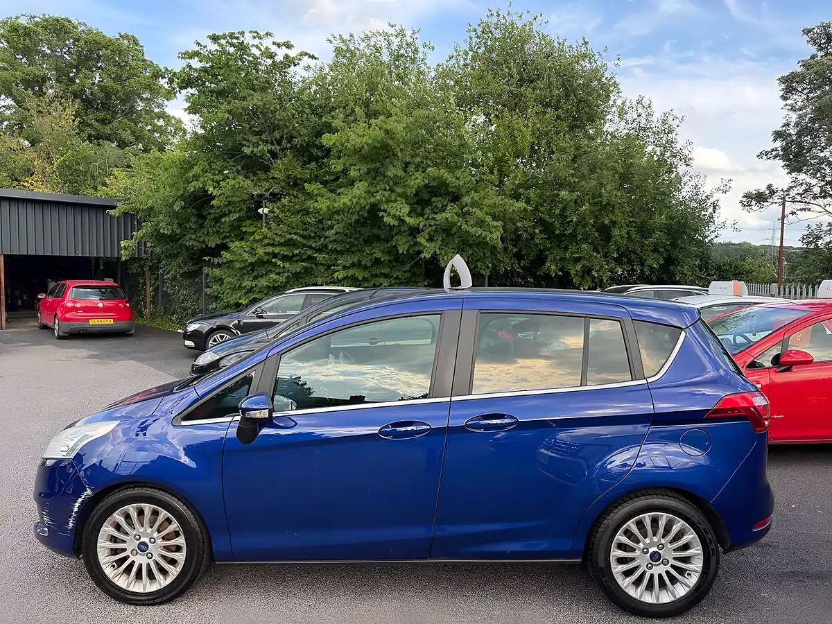 Used 2013 Ford B-Max Titanium Blue - Interior and Exterior details 5