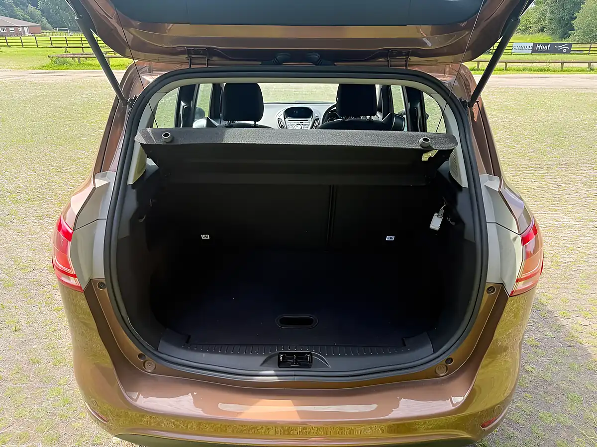 Used 2013 Ford B-Max Titanium Gold - Interior and Exterior details 10