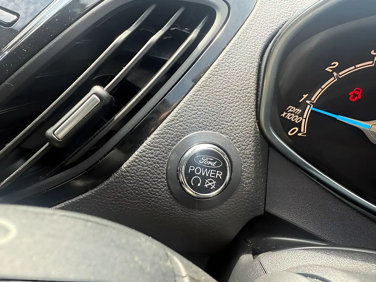 Used 2013 Ford B-Max Titanium Gold - Interior and Exterior details 18