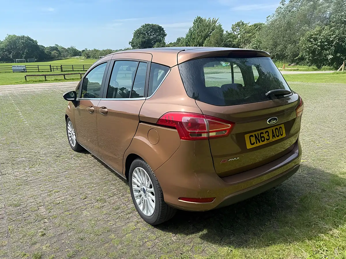 Used 2013 Ford B-Max Titanium Gold - Interior and Exterior details 4