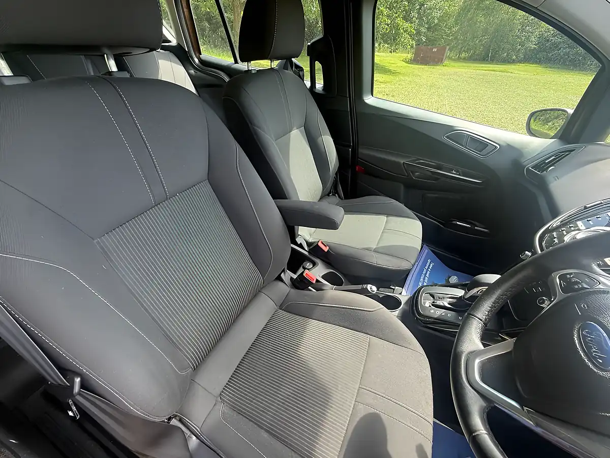 Used 2013 Ford B-Max Titanium Gold - Interior and Exterior details 8