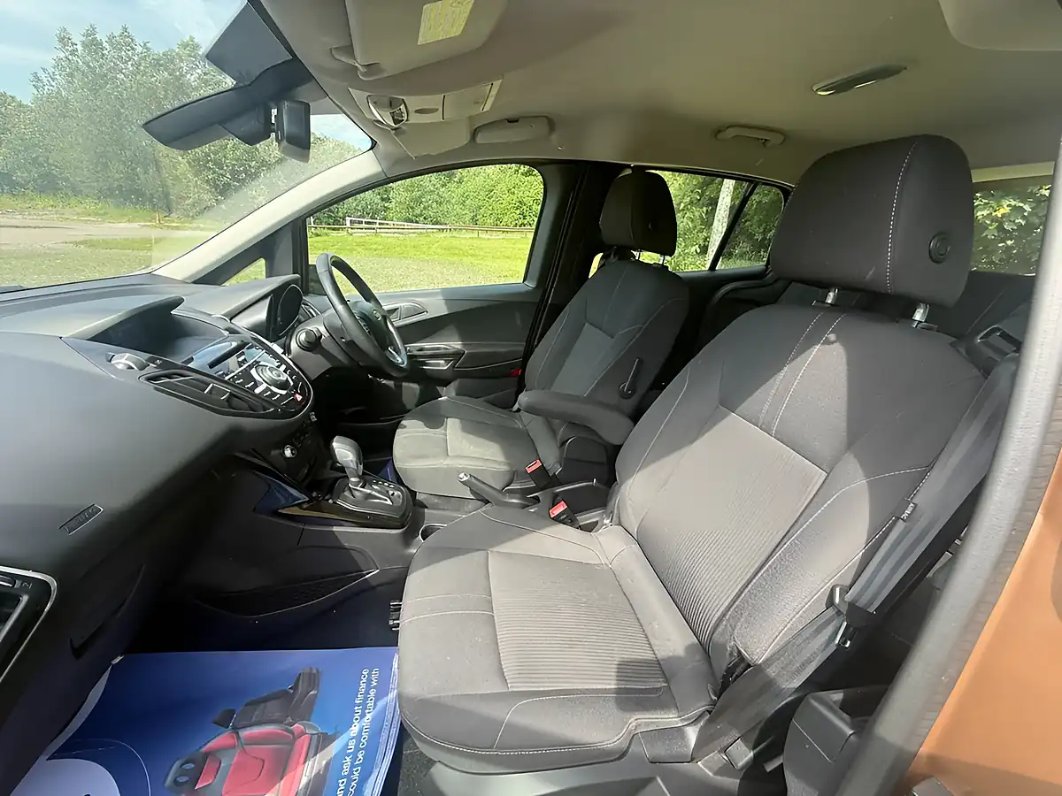 Used 2013 Ford B-Max Titanium Gold - Interior and Exterior details 9