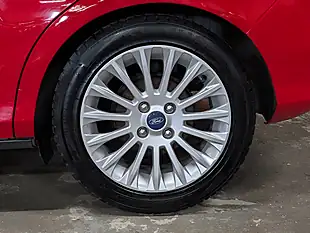 Used 2013 Ford B-Max Titanium Red - Interior and Exterior details 15