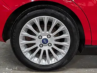 Used 2013 Ford B-Max Titanium Red - Interior and Exterior details 6