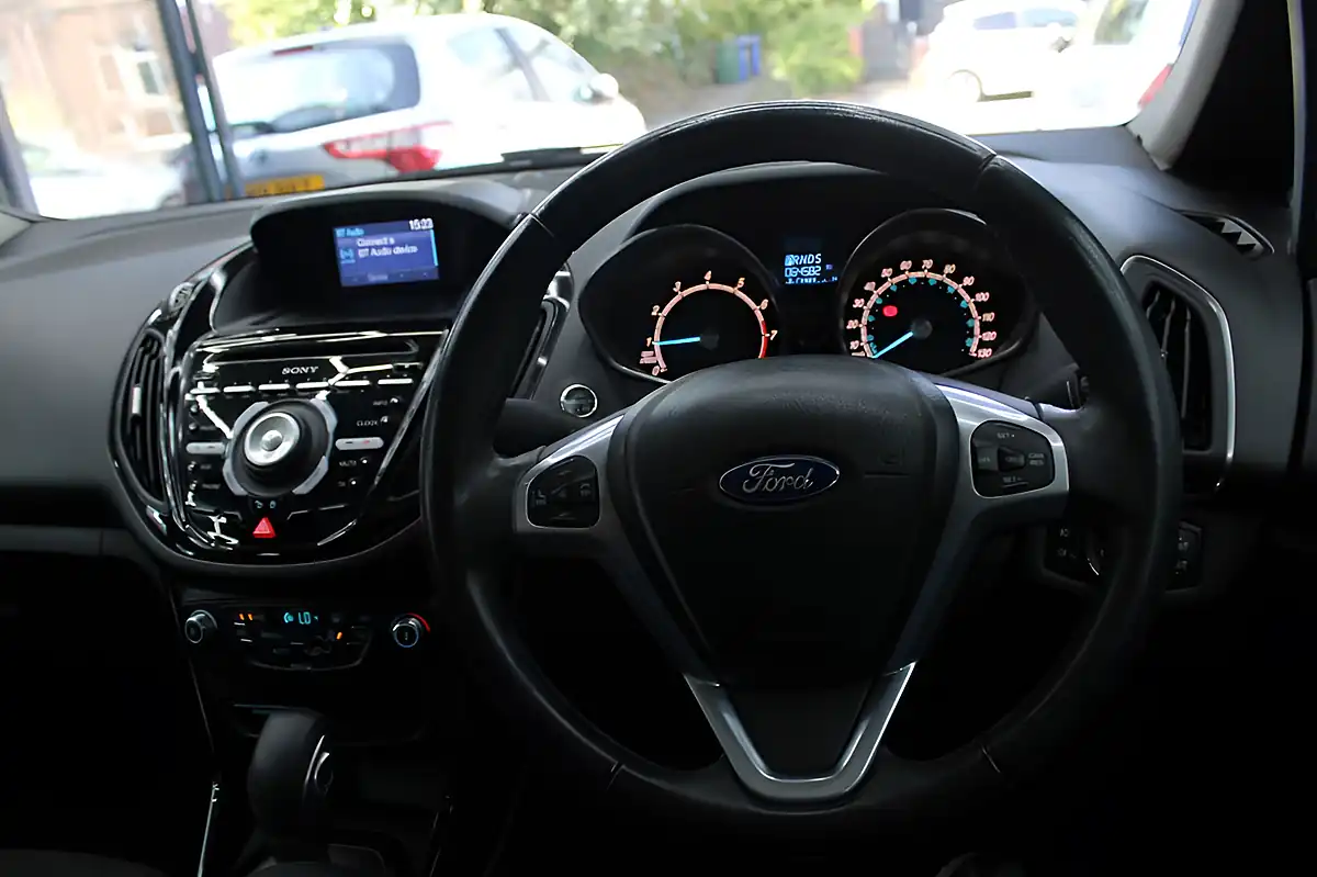 Used 2013 Ford B-Max Titanium White - Interior and Exterior details 13