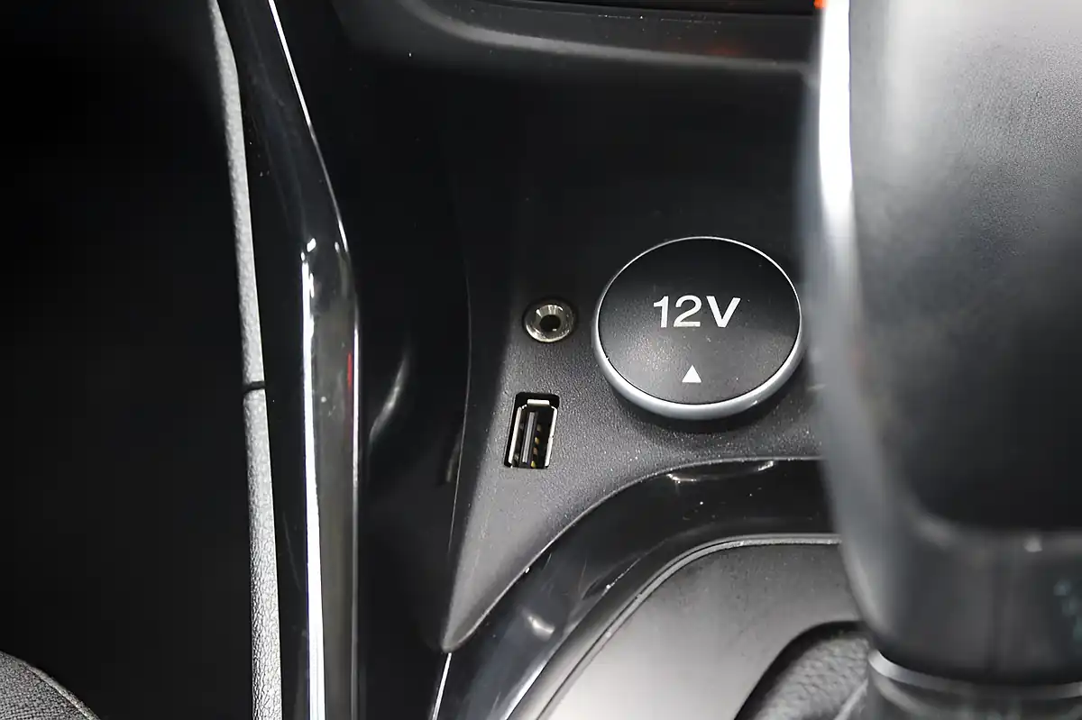 Used 2013 Ford B-Max Titanium White - Interior and Exterior details 19