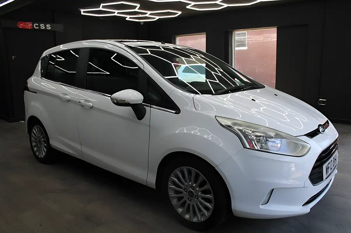 Used 2013 Ford B-Max Titanium White - Interior and Exterior details 4