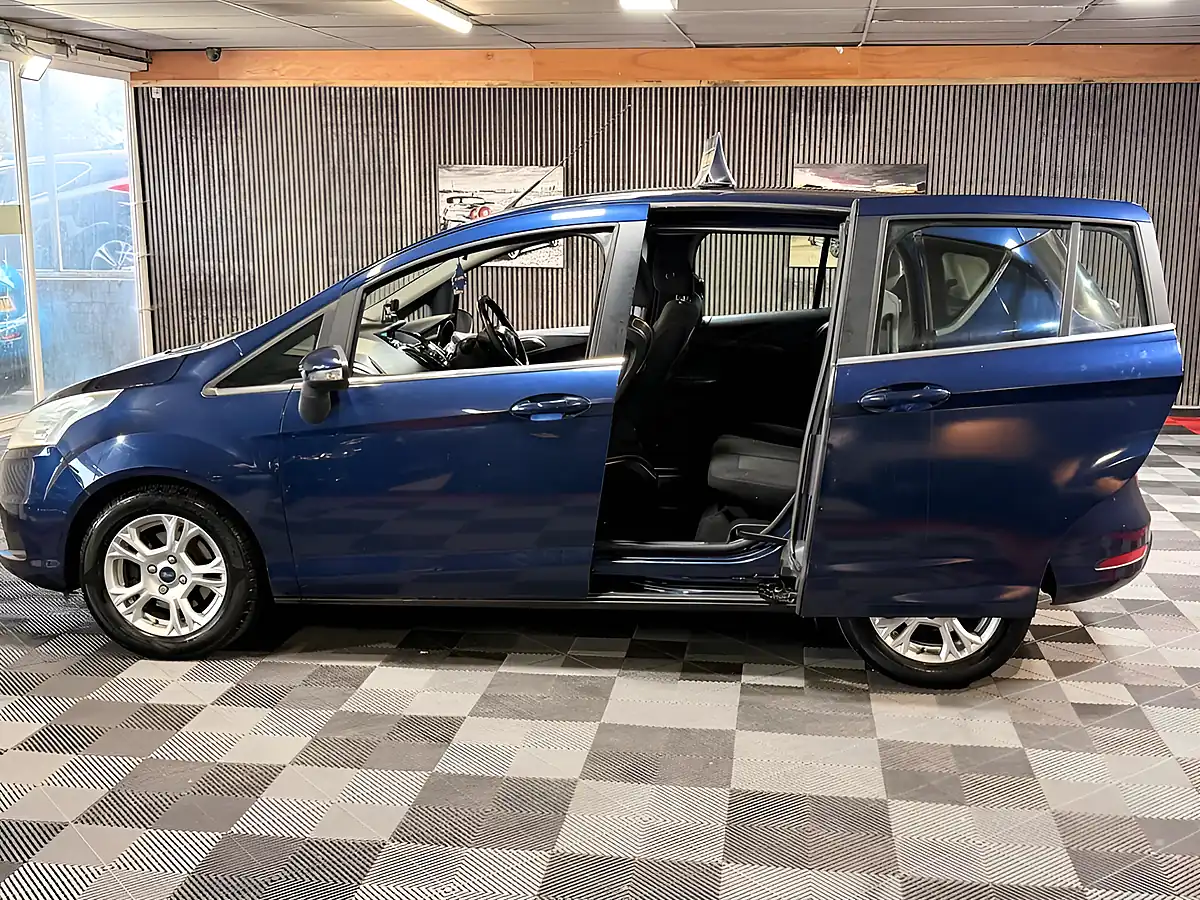 Used 2013 Ford B-Max Zetec Blue - Interior and Exterior details 10