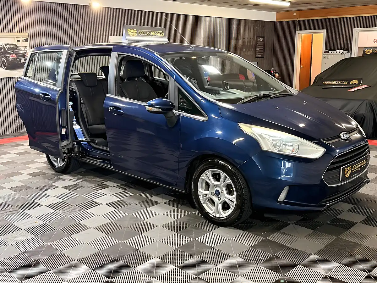 Used 2013 Ford B-Max Zetec Blue - Interior and Exterior details 12