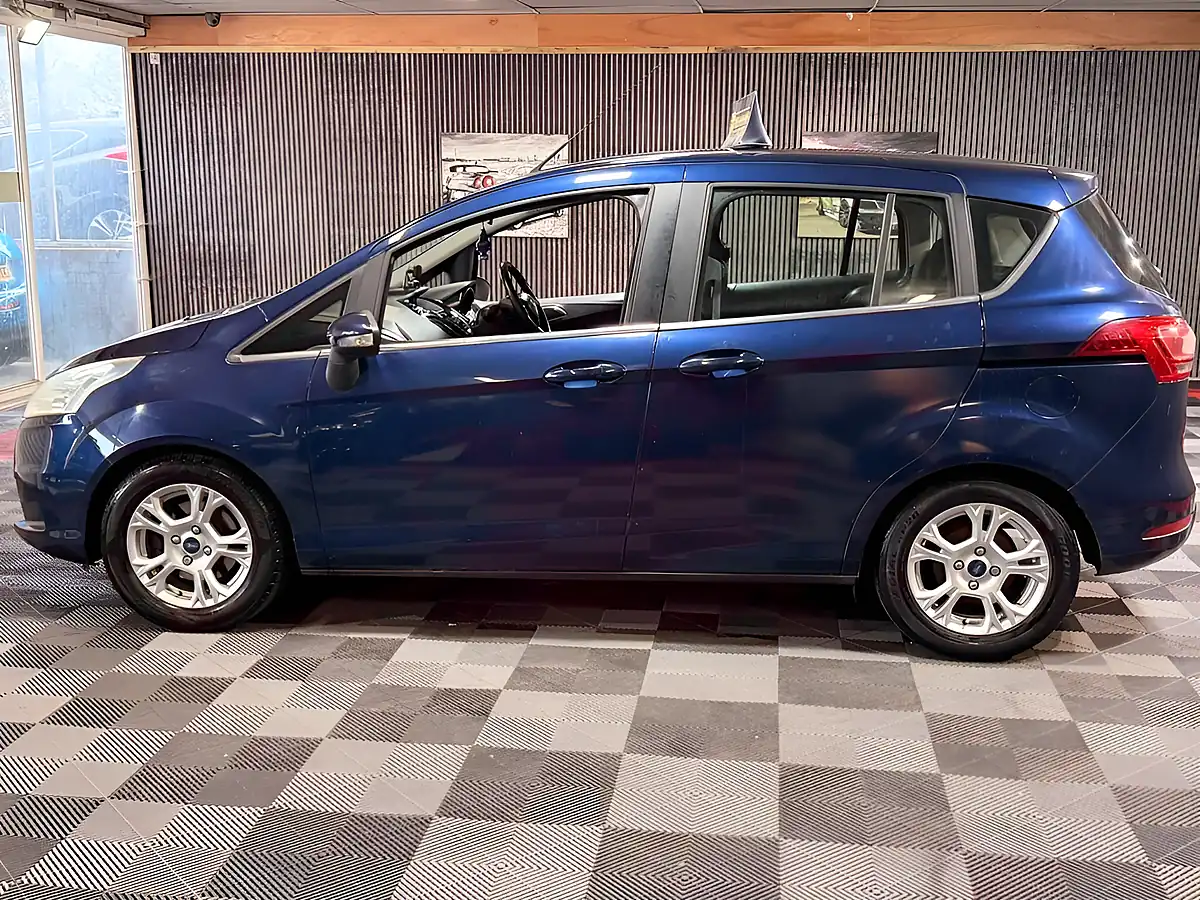 Used 2013 Ford B-Max Zetec Blue - Interior and Exterior details 5