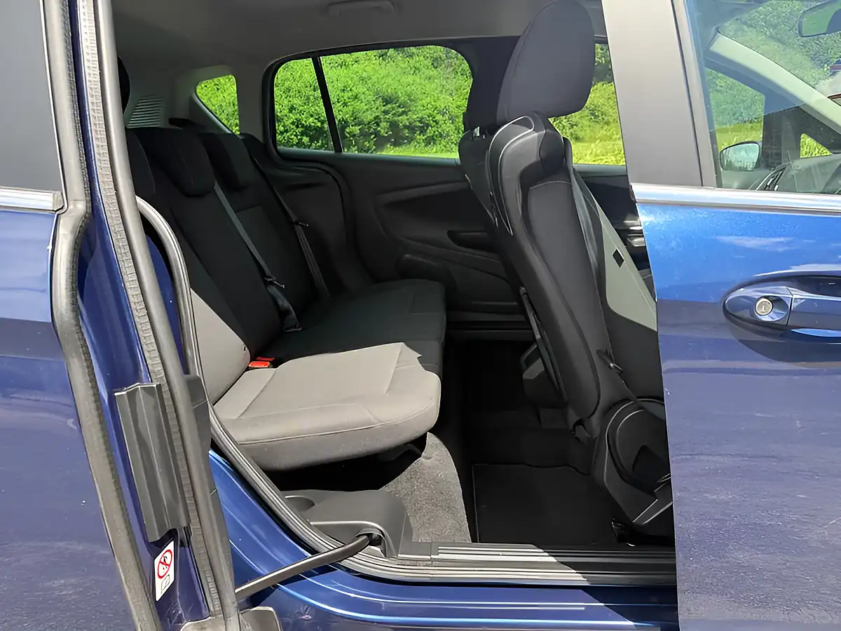 Used 2013 Ford B-Max Zetec Blue - Interior and Exterior details 15