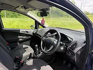 Used 2013 Ford B-Max Zetec Blue - Interior and Exterior details 18