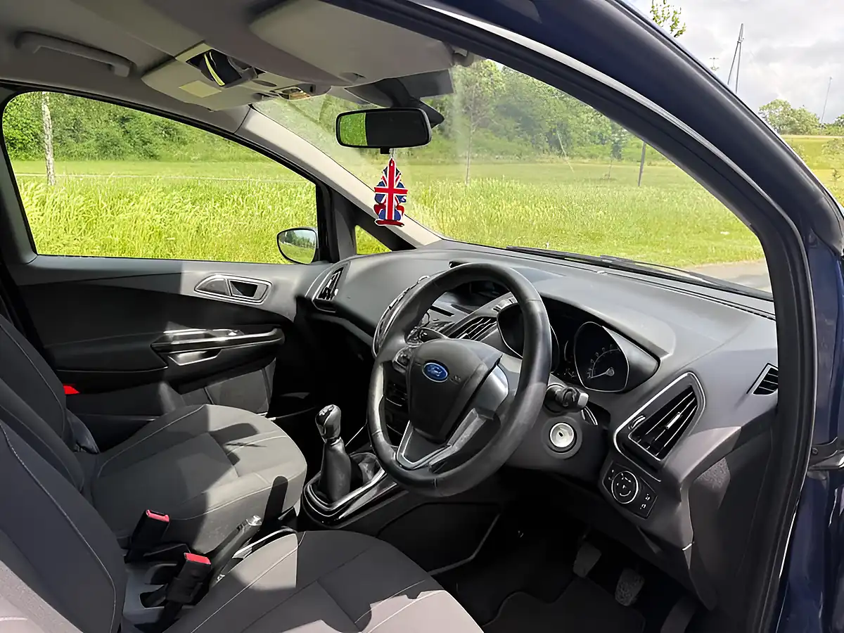 Used 2013 Ford B-Max Zetec Blue - Interior and Exterior details 18