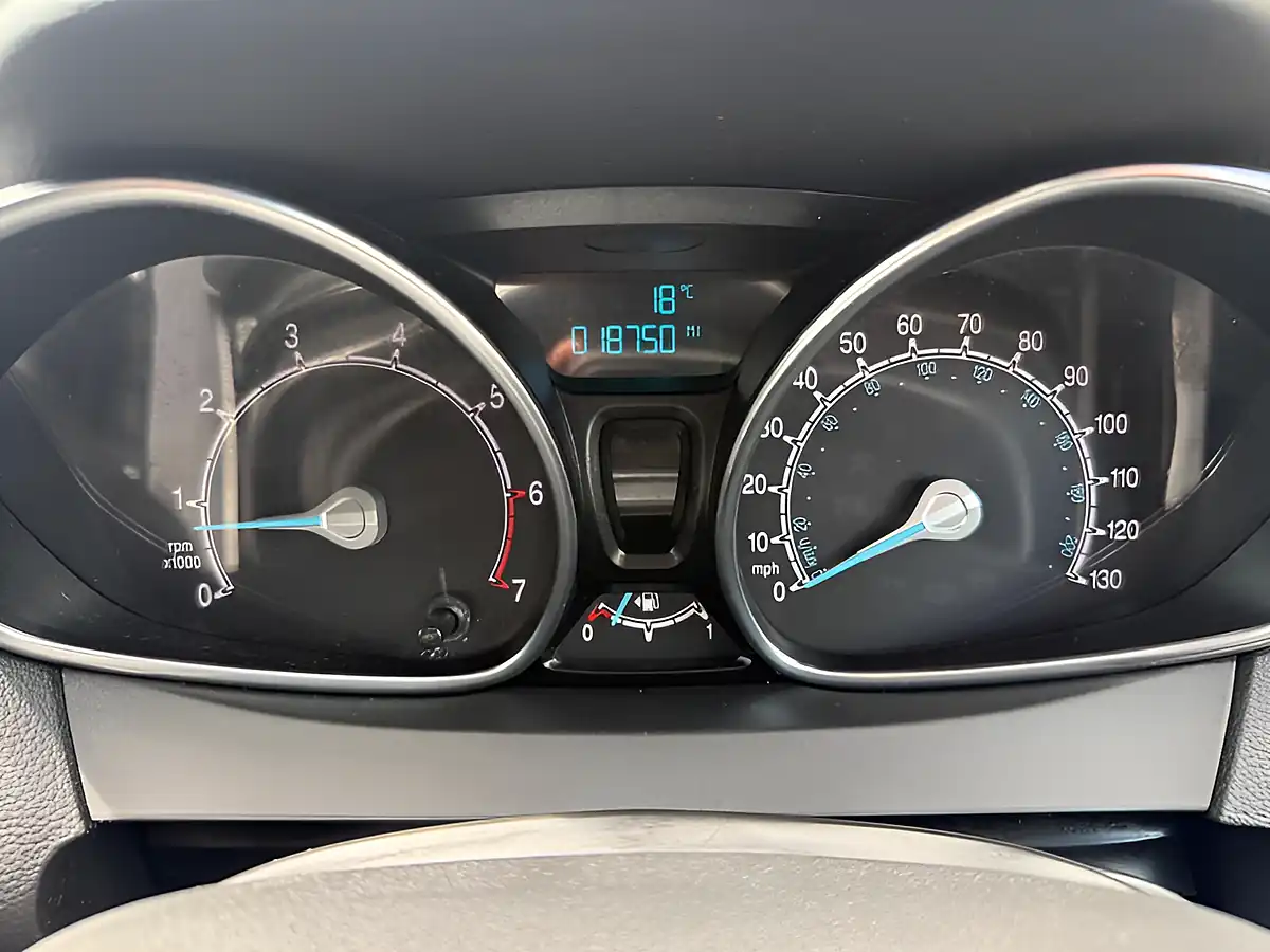 Used 2013 Ford B-Max Zetec Blue - Interior and Exterior details 20