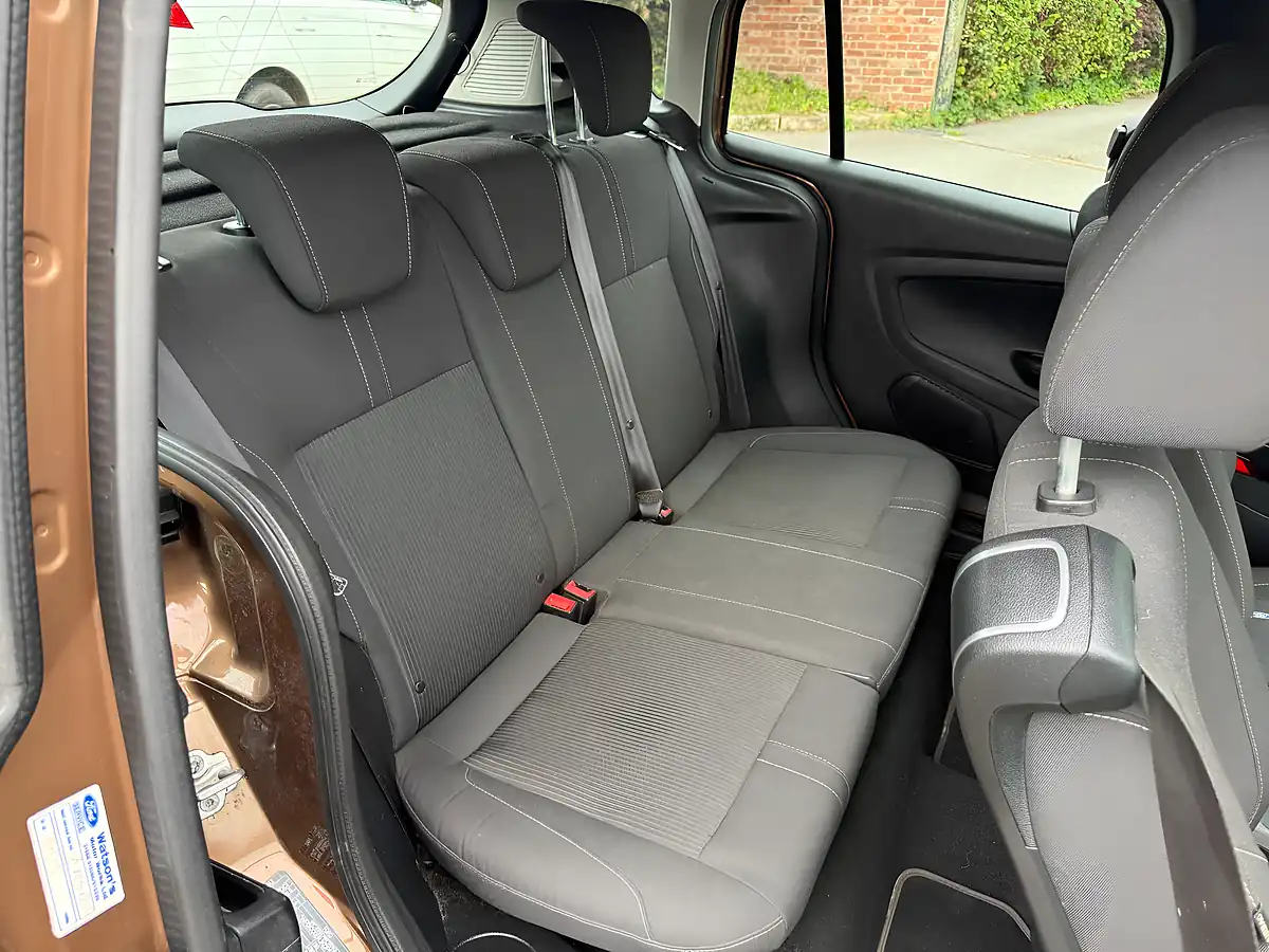 Used 2013 Ford B-Max Zetec Bronze - Interior and Exterior details 11