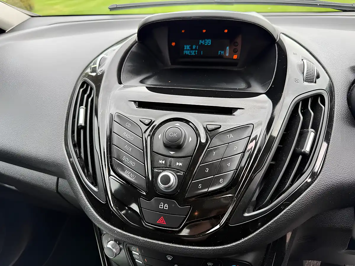 Used 2013 Ford B-Max Zetec Bronze - Interior and Exterior details 9