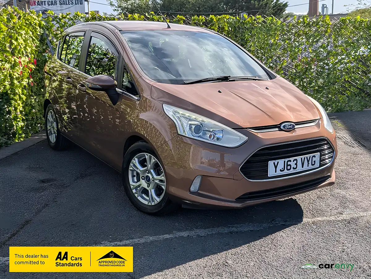 Used 2013 Ford B-Max Zetec Gold - Front View