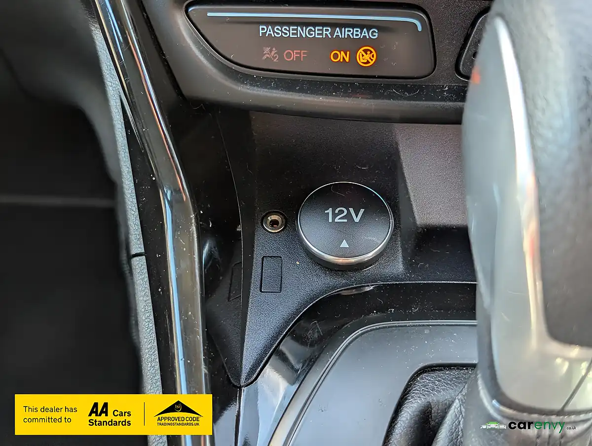 Used 2013 Ford B-Max Zetec Gold - Interior and Exterior details 17