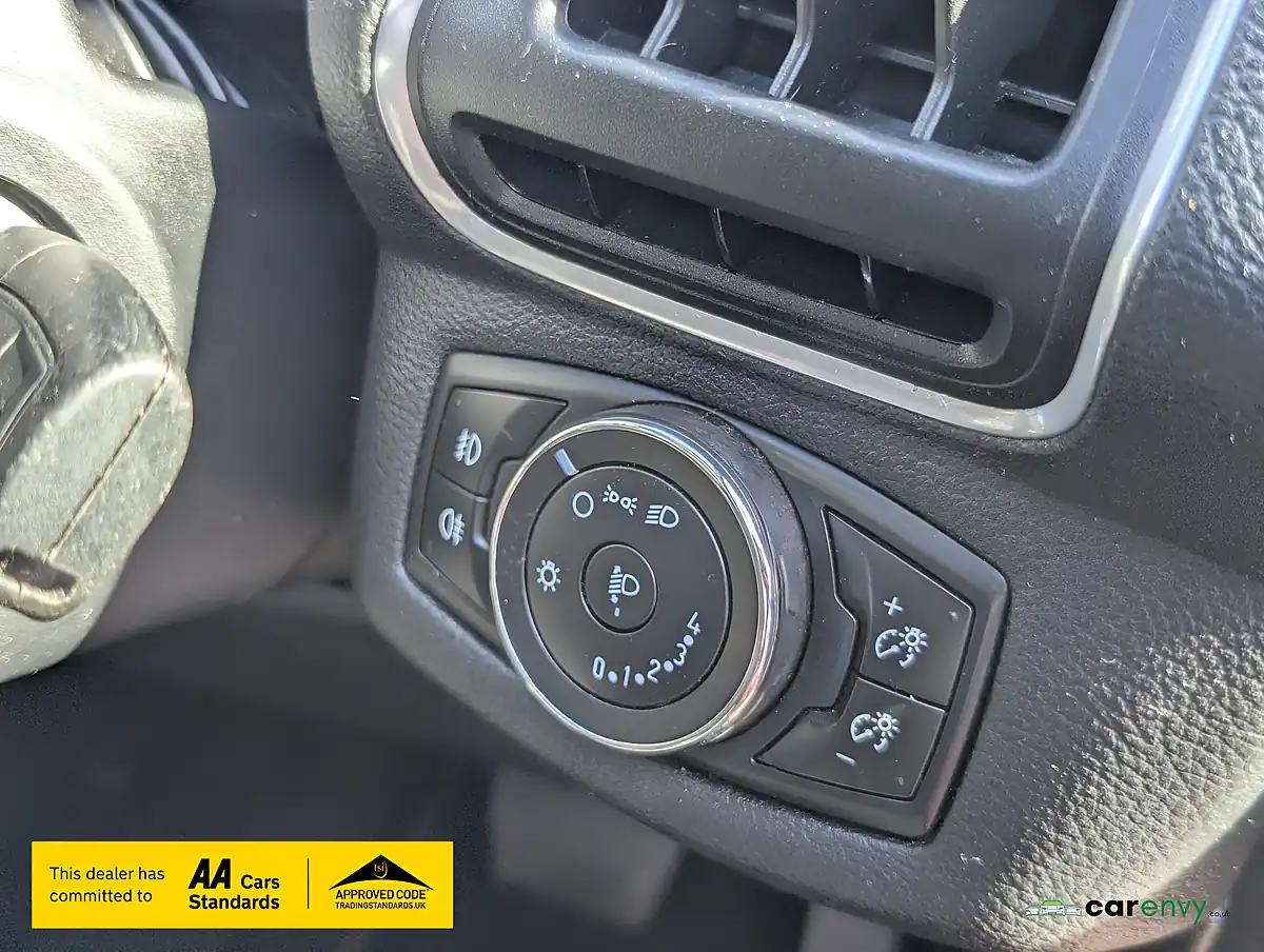Used 2013 Ford B-Max Zetec Gold - Interior and Exterior details 18
