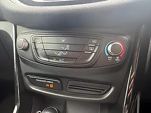 Used 2013 Ford B-Max Zetec Red - Interior and Exterior details 15