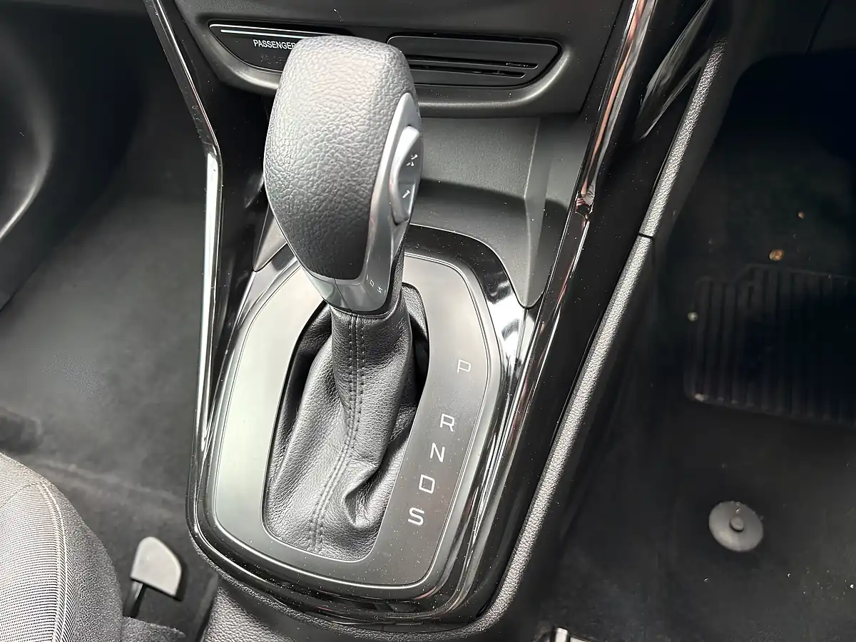 Used 2013 Ford B-Max Zetec Red - Interior and Exterior details 16