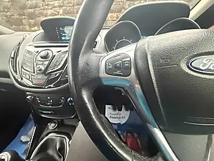 Used 2013 Ford B-Max Zetec Red - Interior and Exterior details 17