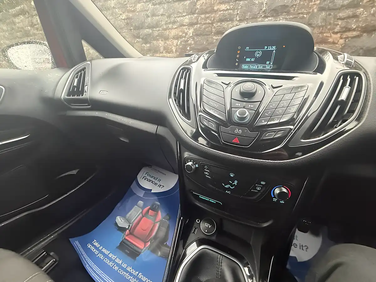 Used 2013 Ford B-Max Zetec Red - Interior and Exterior details 19
