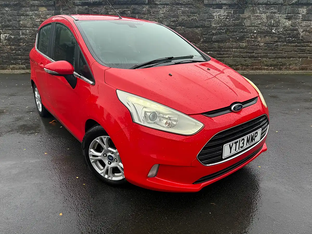 Used 2013 Ford B-Max Zetec Red - Interior and Exterior details 3