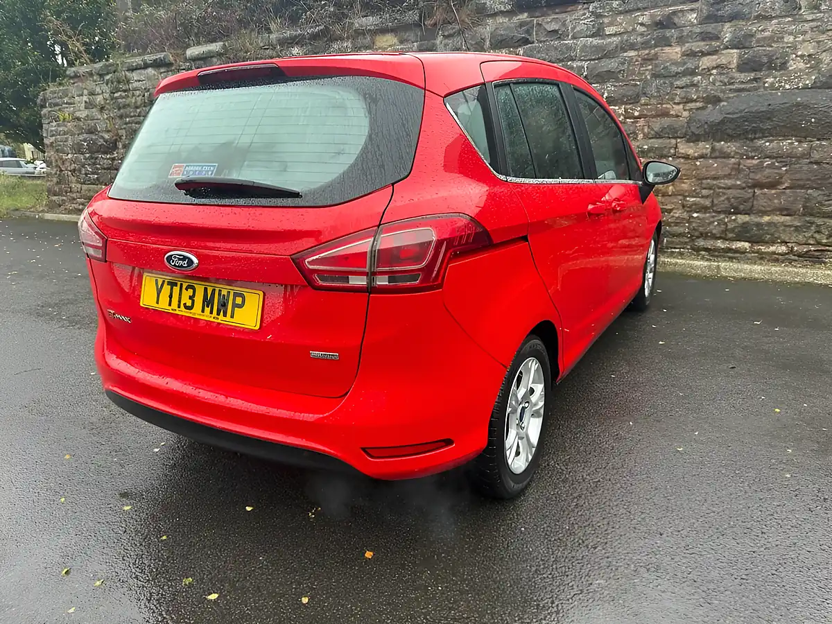Used 2013 Ford B-Max Zetec Red - Interior and Exterior details 7