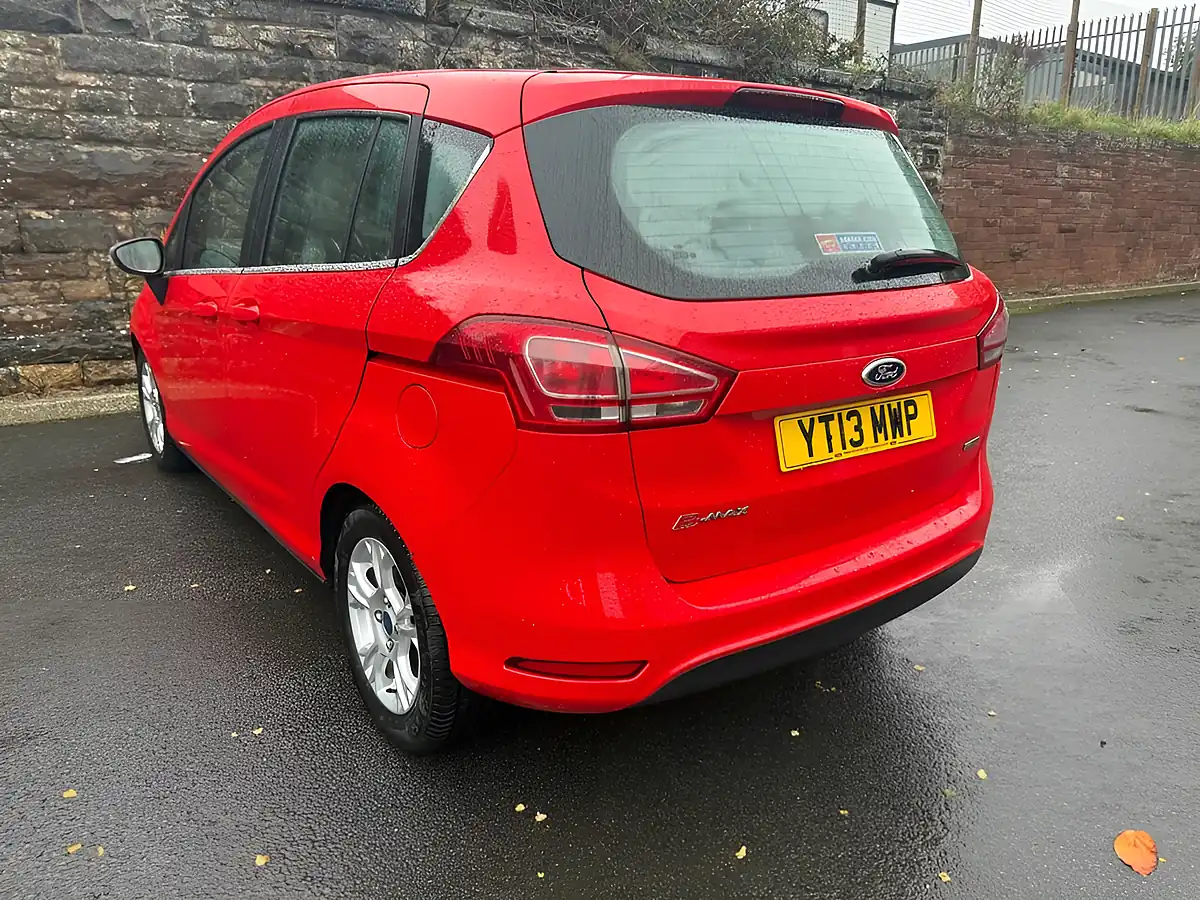 Used 2013 Ford B-Max Zetec Red - Interior and Exterior details 9